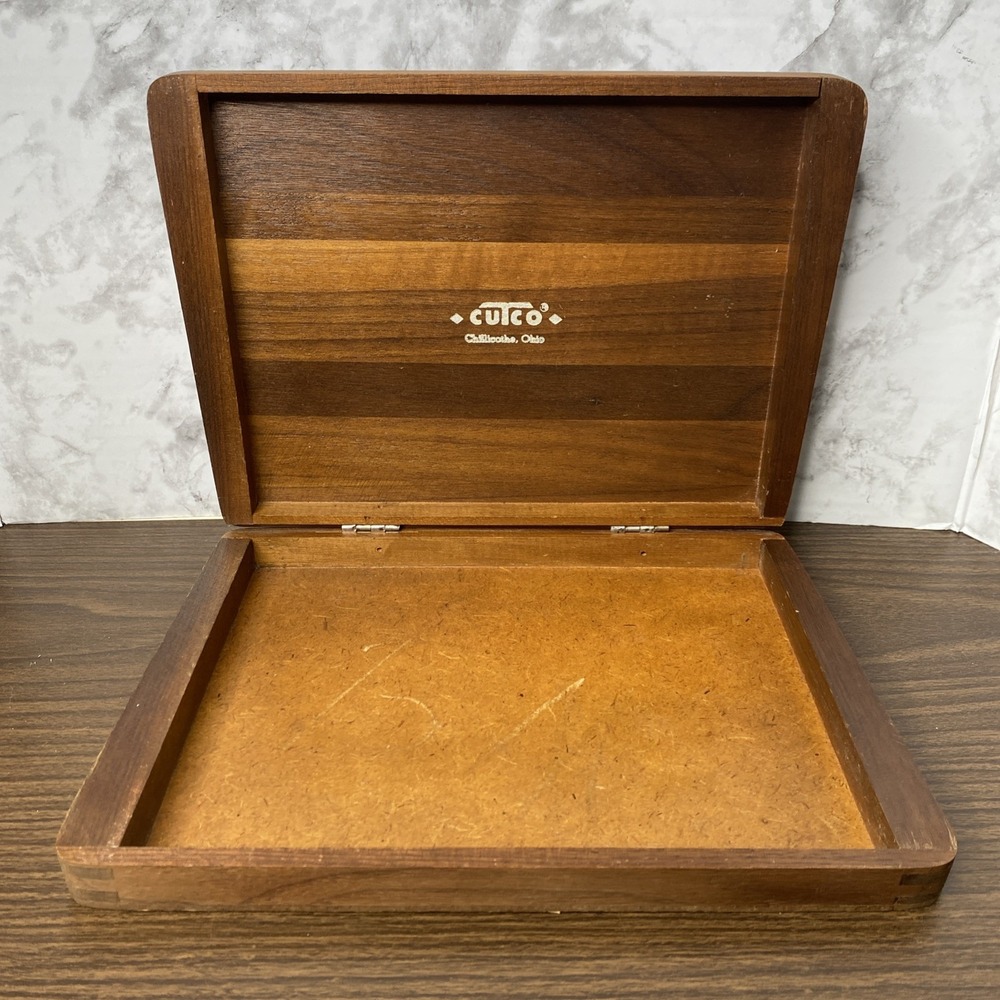 Vintage Cutco Wooden Presentation Box Chillicothe, Ohio 10.5"x 7.5"